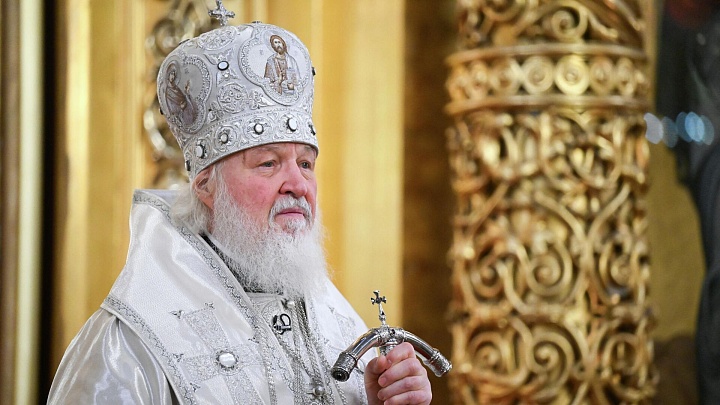 Патриарх Кирилл вручил главе "Роснефти" орден Сергия Радонежского