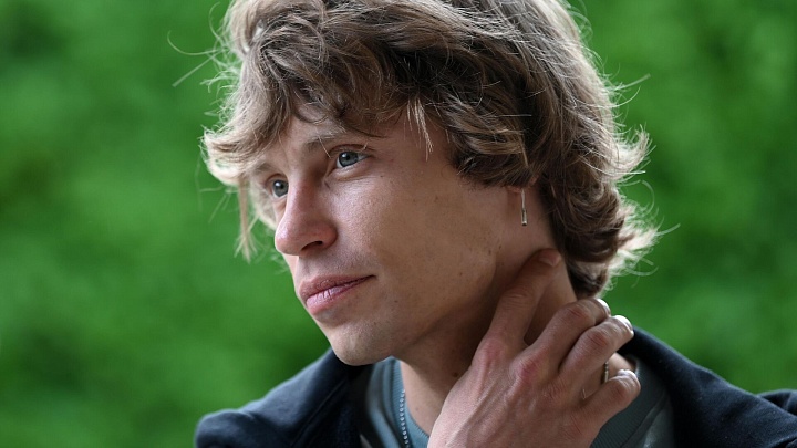 Машину актера Головина продадут на публичных торгах из-за долга