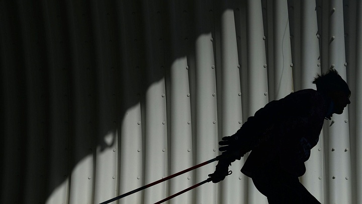 FIS отклонила заявку лыжницы Шороховой на получение нейтрального статуса