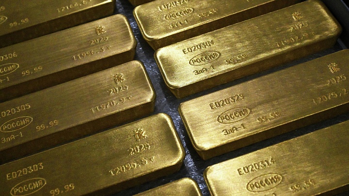 Экономист объяснил, почему Россия покупает золото, а запасы не растут